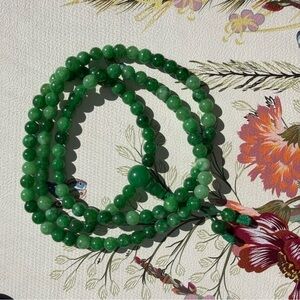 Jade Color Hand Knotted Boho Beads/ 108 Tibetan & Himalayan Style Mala Necklace